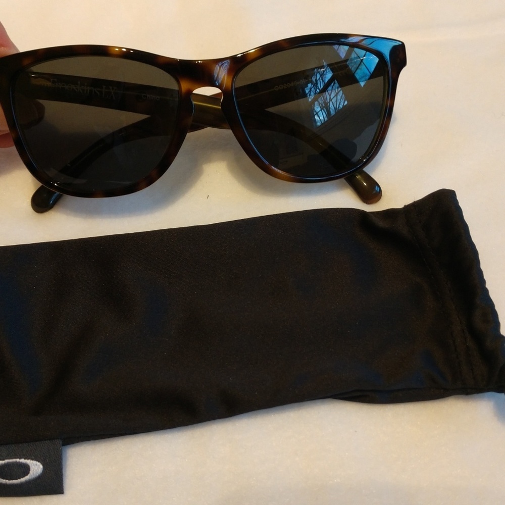 Oakley Frogskins Tortoise shell non polarized